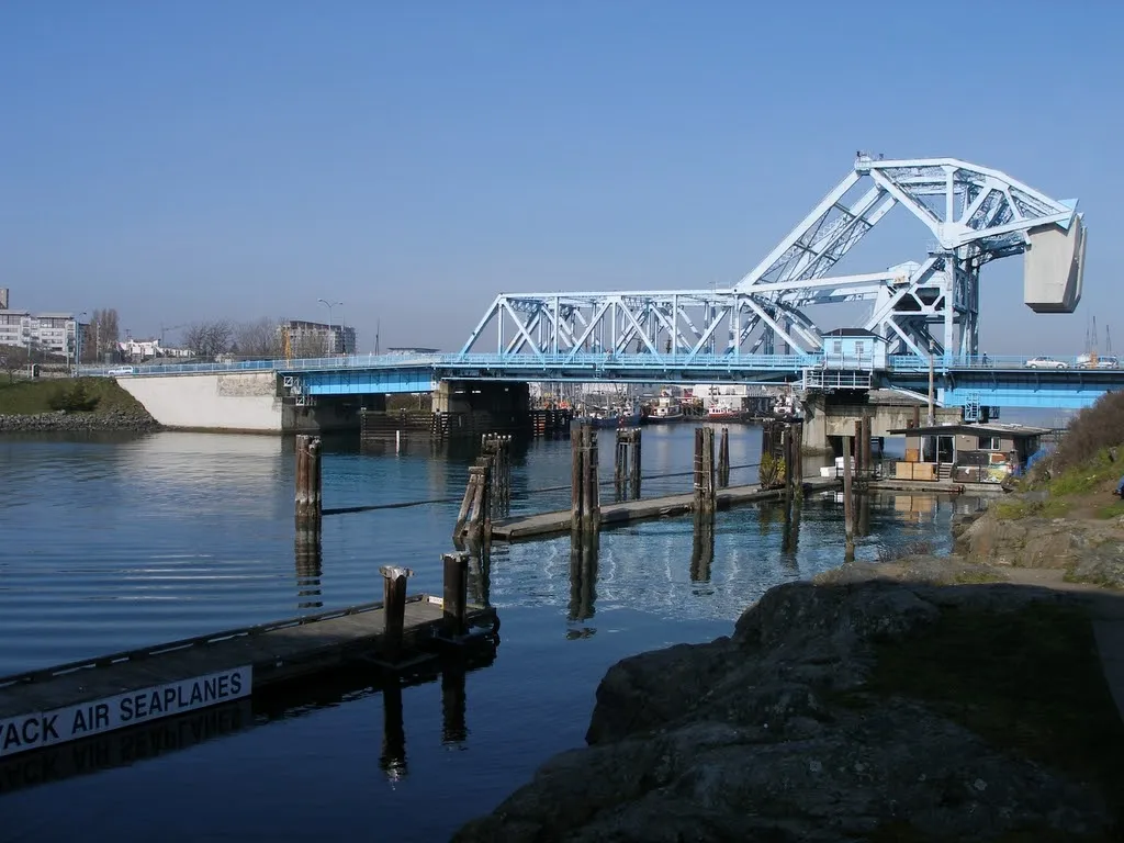Johnson Street Bridge