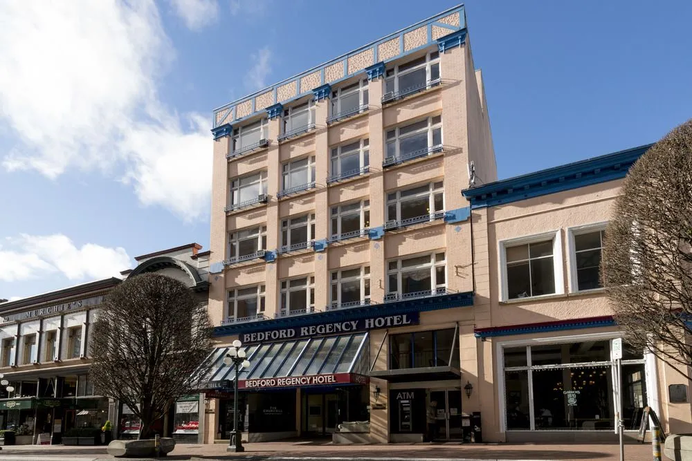 Bedford Regency Hotel