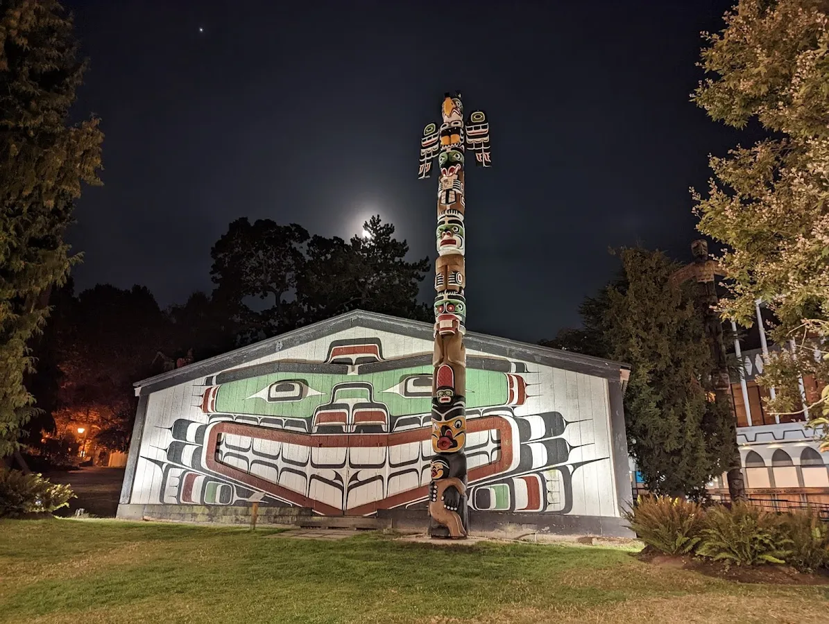 Mungo Martin House in Thunderbird Park