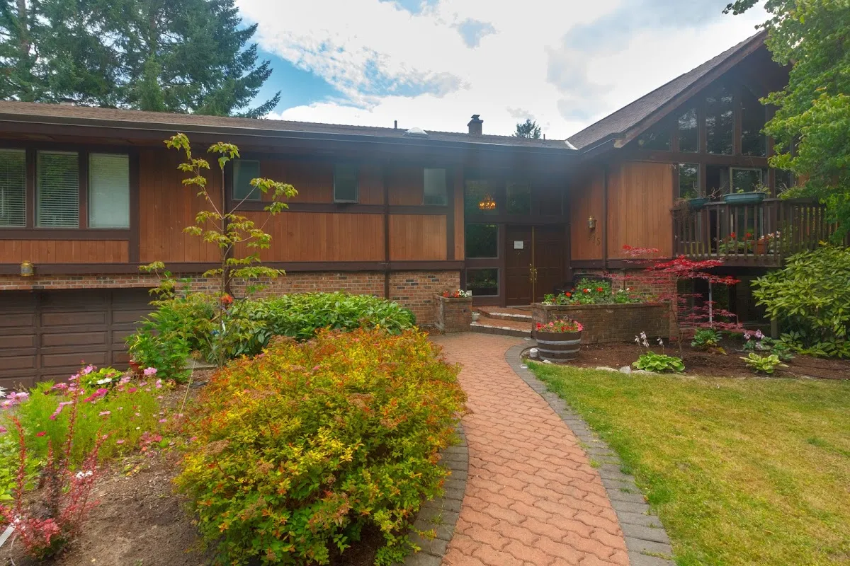 Cole’s Bay Bed and Breakfast