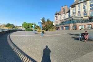 LURE Restaurant & Bar