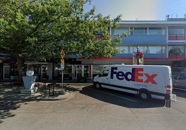 Oak Bay Barbershoppe